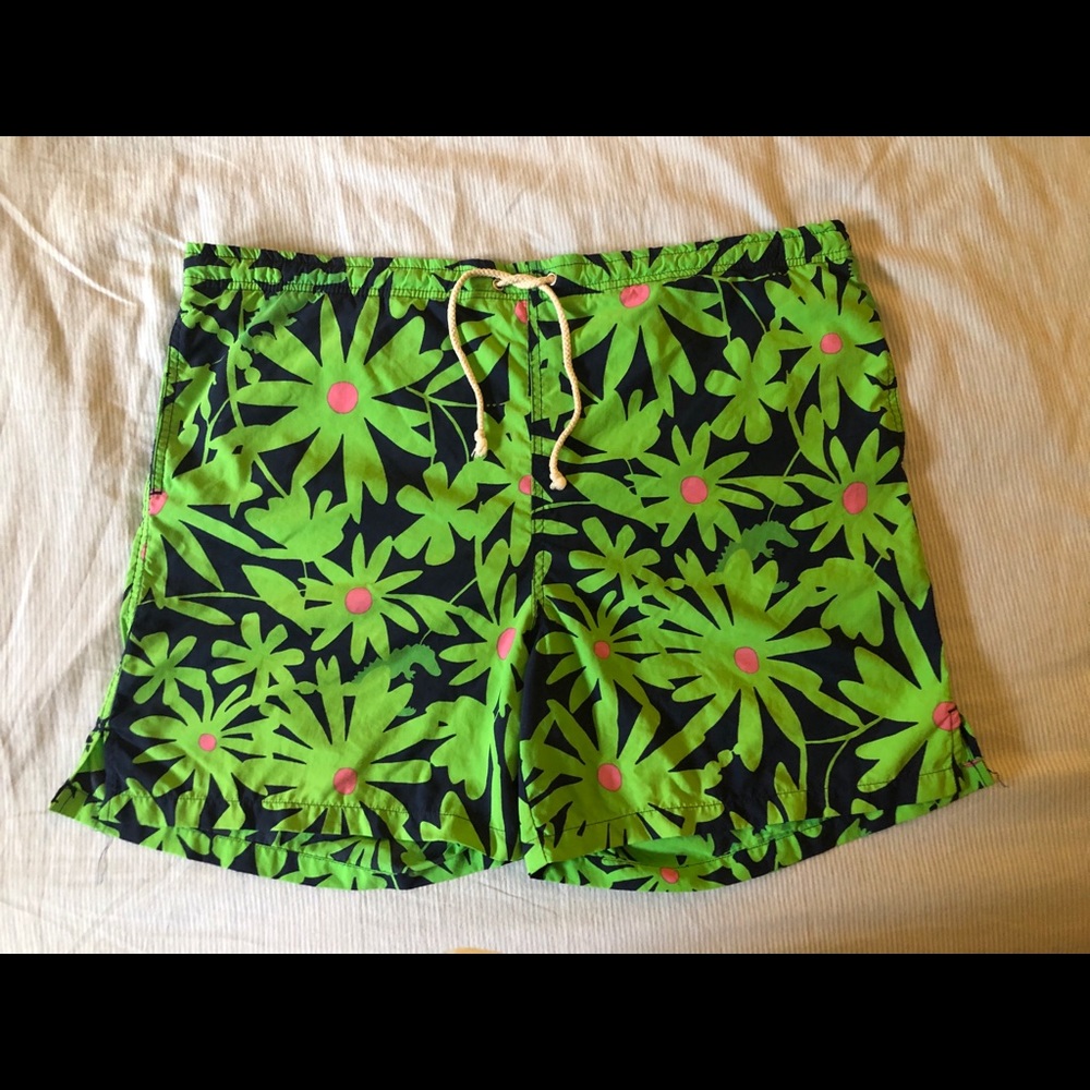 Lilly Pulitzer Swim Trunks. Size L ( 36 -38)